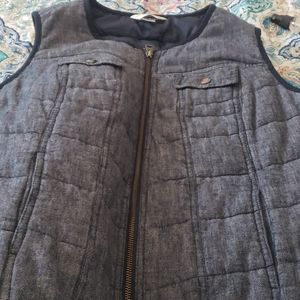 Christopher Banksy vest